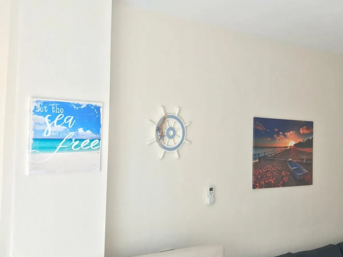 Eva'S Apartment Golem  Albania