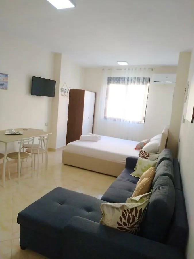 Eva'S Apartment Golem  0*, Golem (Tirana)